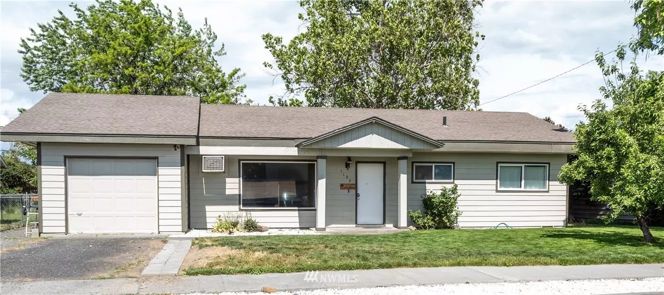 1103 S Evergreen DR, Moses Lake, WA 98837