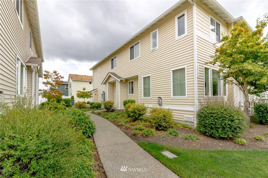 2010 Garry Oaks AVE #C, Dupont, WA 98327