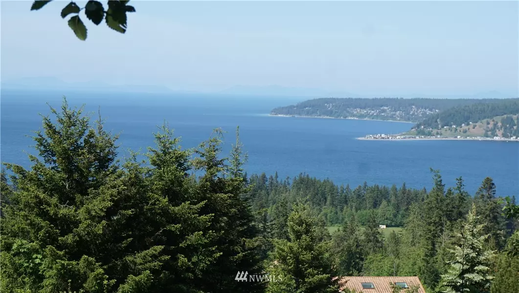 302 View Ridge DR, Sequim, WA 98382