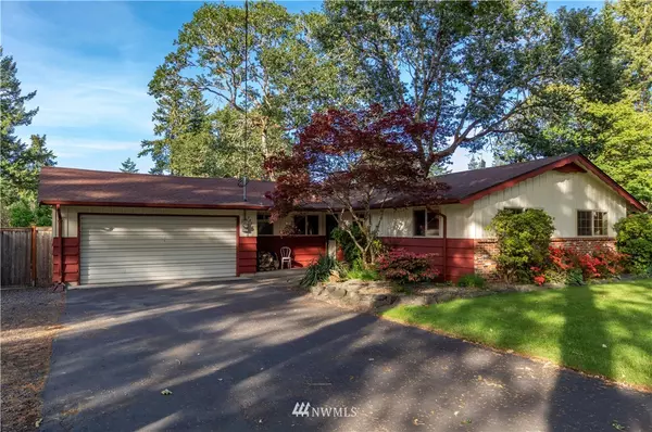 9825 Angle LN SW, Lakewood, WA 98498