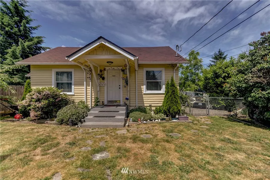 1725 S 41st ST, Tacoma, WA 98418