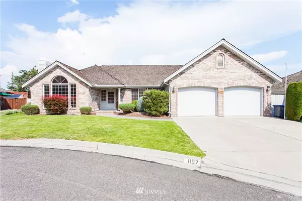 Yakima, WA 98908,807 N 49th CT