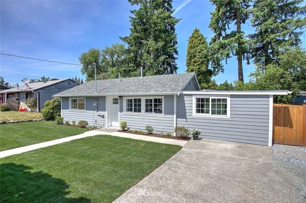 3930 NE 6th PL, Renton, WA 98056