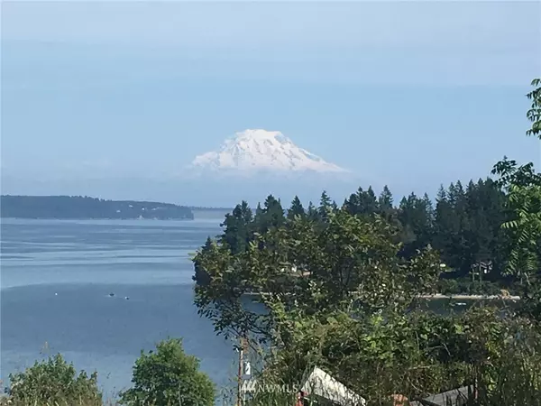 2204 C ST NW, Lakebay, WA 98349