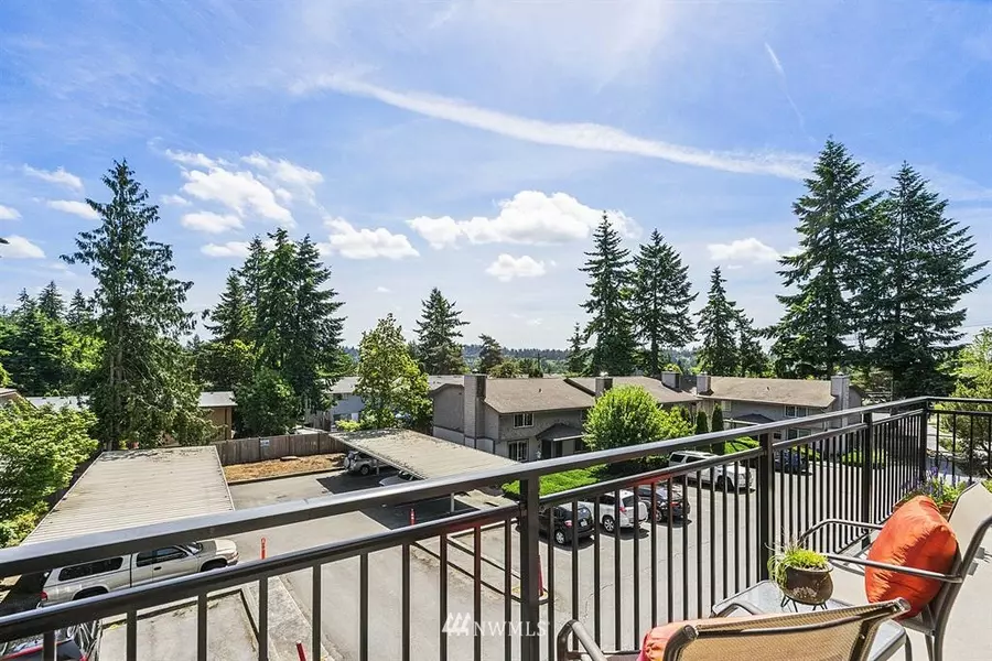 7503 212th ST SW #B302, Edmonds, WA 98026