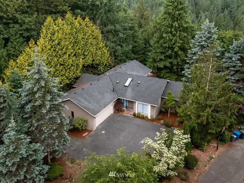 21812 NE 1st ST, Sammamish, WA 98074