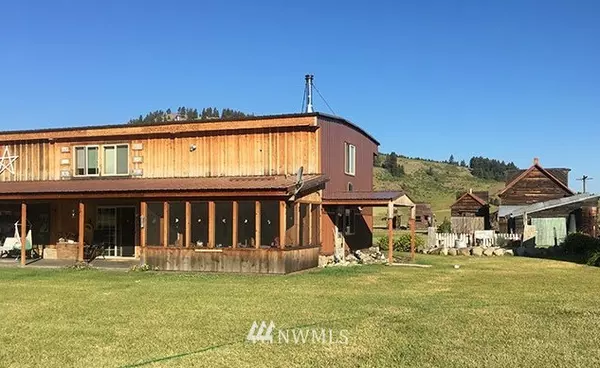 488 Molson RD, Oroville, WA 98844