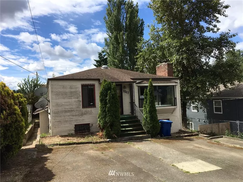 3217 S Kenyon ST, Seattle, WA 98118