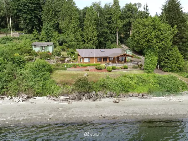 Port Ludlow, WA 98365,20 Maple LN