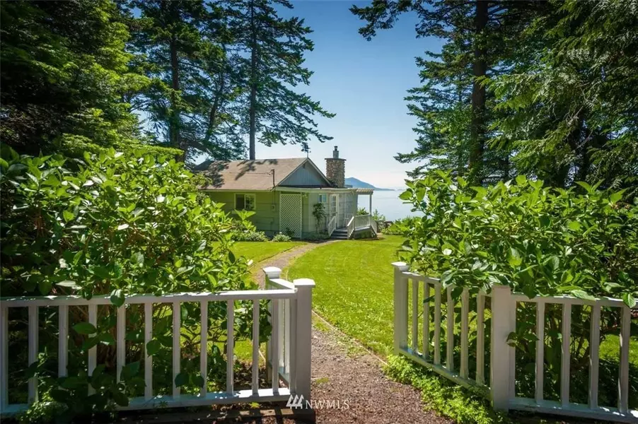 3869 Legoe Bay RD, Lummi Island, WA 98262