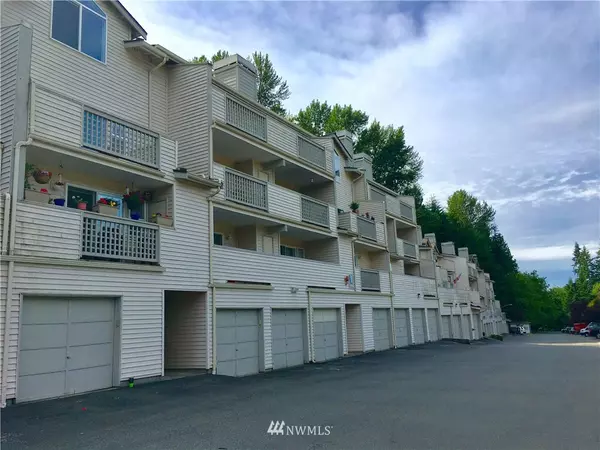 Bothell, WA 98011,15707 Waynita Way NE #C-303
