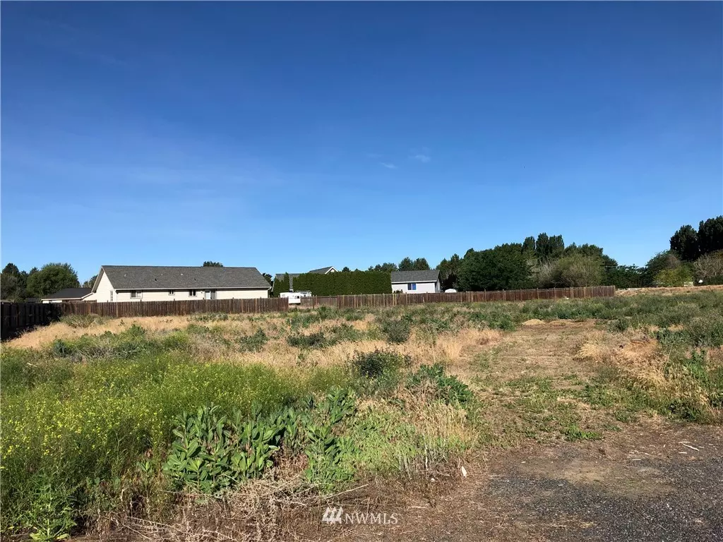 Moses Lake, WA 98837,2054 Road H.2