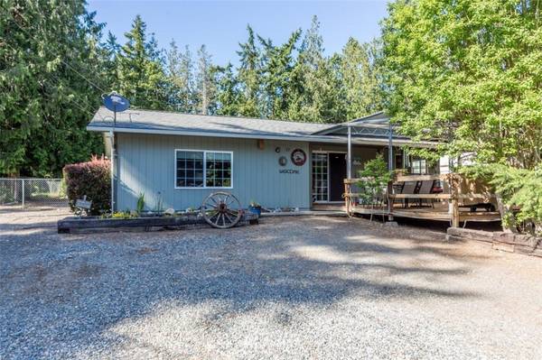 21 Glen AVE, Chimacum, WA 98325