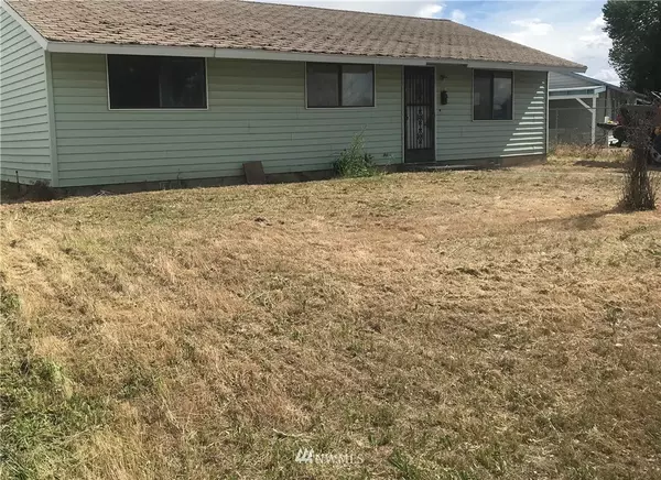 Moses Lake, WA 98837,607 Hawthorne DR