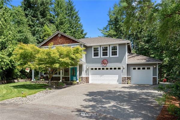 1012 NE Mount Ellinor PL, Poulsbo, WA 98370