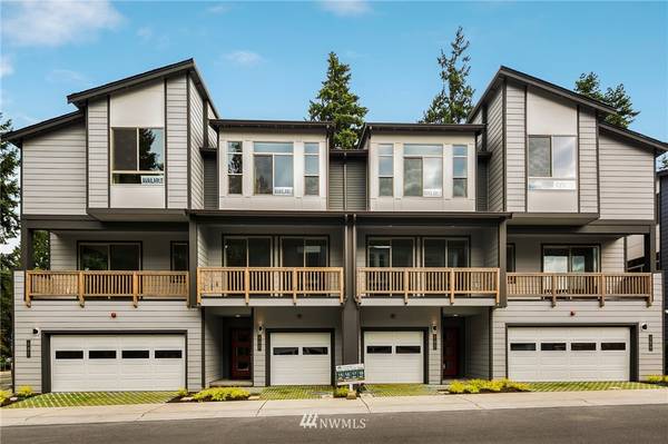 6861 NE 170th ST #101, Kenmore, WA 98028