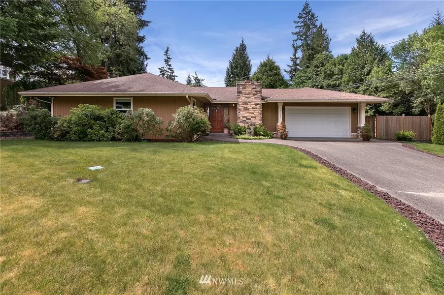 12405 NE 112th ST, Kirkland, WA 98033