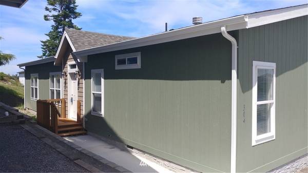 304 NE Haller ST, Coupeville, WA 98239