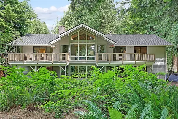 2111 Sahalee DR E, Sammamish, WA 98074