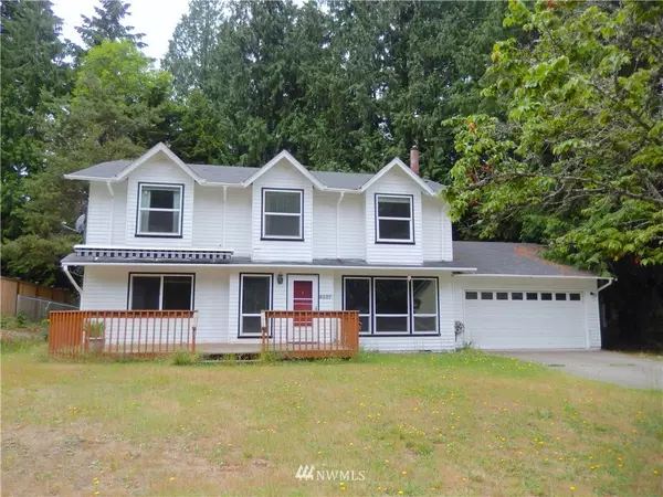 8227 Lariat Trail NW, Bremerton, WA 98311