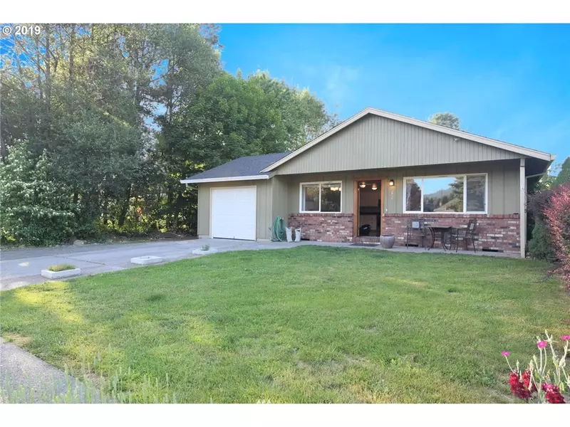 204 E Clark ST, Yacolt, WA 98675