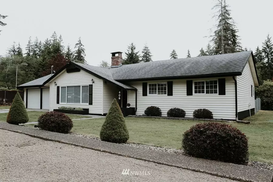 406 Hemlock Park LN, Aberdeen, WA 98520