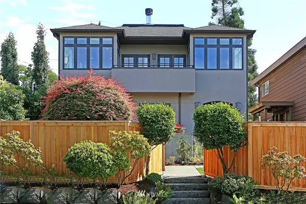 3773 SW Grayson ST, Seattle, WA 98126