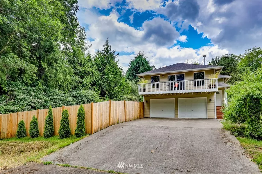 39015 Shoreview DR NE, Hansville, WA 98340