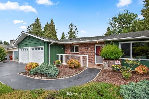 124 E Canyon View DR, Longview, WA 98632