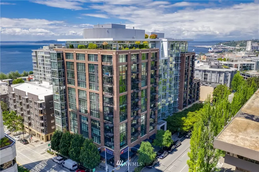 2911 2nd AVE #712, Seattle, WA 98121