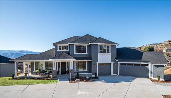 229 Burch Hollow LN, Wenatchee, WA 98801