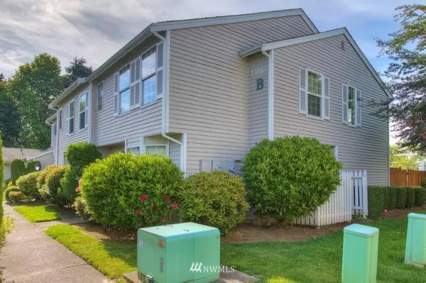 23960 58th CT S #B4, Kent, WA 98032