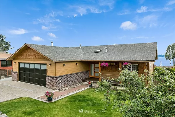 17951 Brittany DR SW, Normandy Park, WA 98166