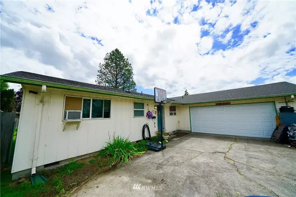 Longview, WA 98632,1718 Florence AVE