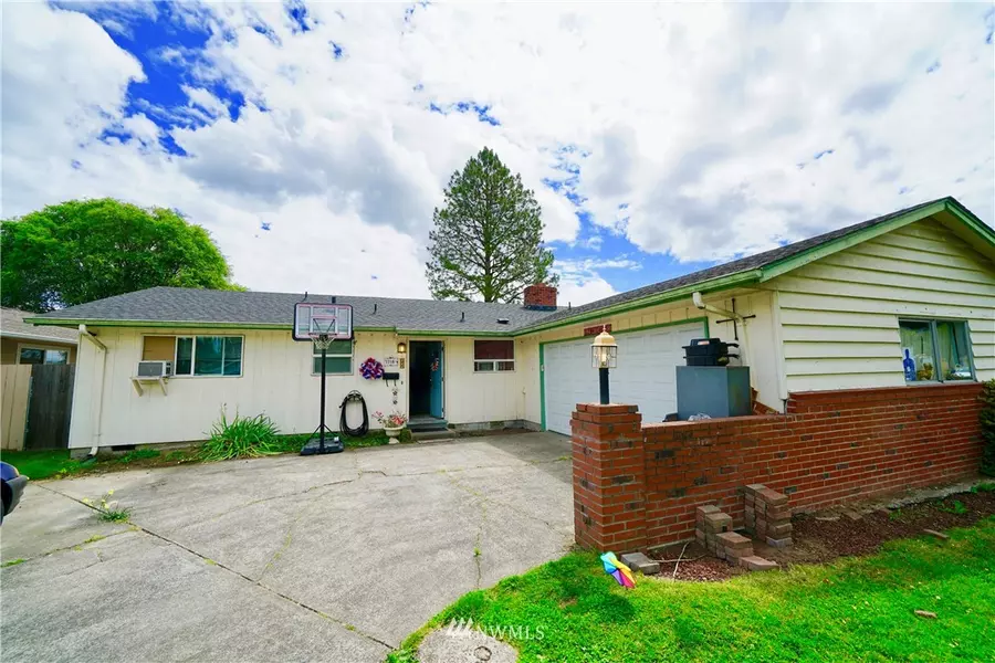 1718 Florence AVE, Longview, WA 98632