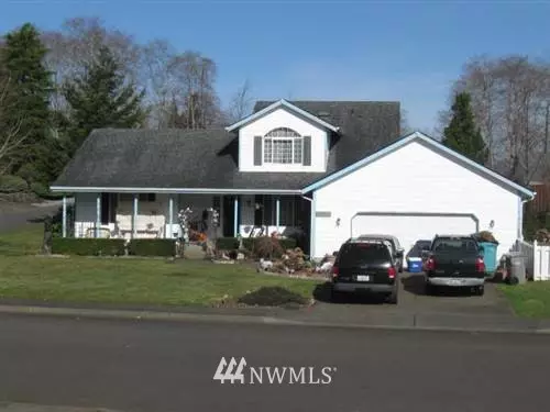 1020 Dundee DR, Cosmopolis, WA 98537