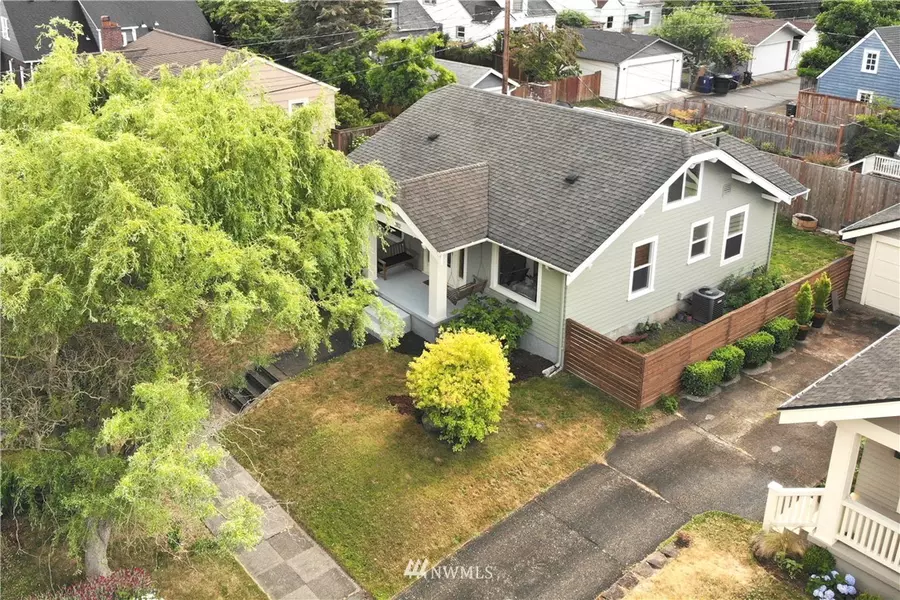 2112 N Cedar ST, Tacoma, WA 98406