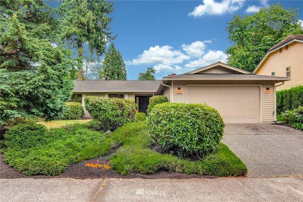 11020 129th PL NE, Kirkland, WA 98033