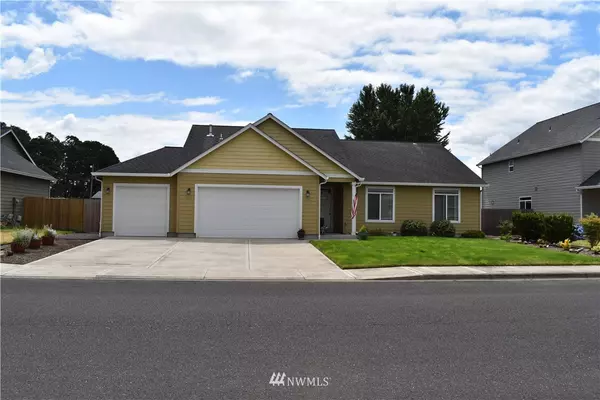 435 Twin Flower DR S, Woodland, WA 98674