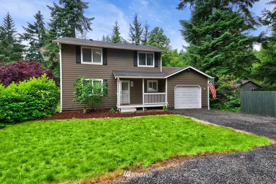 191 NE Larson Lake Rd, Belfair, WA 98528