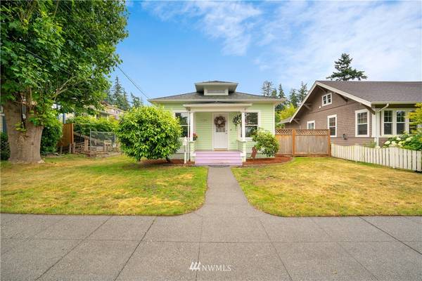 126 E Highland AVE, Mount Vernon, WA 98273