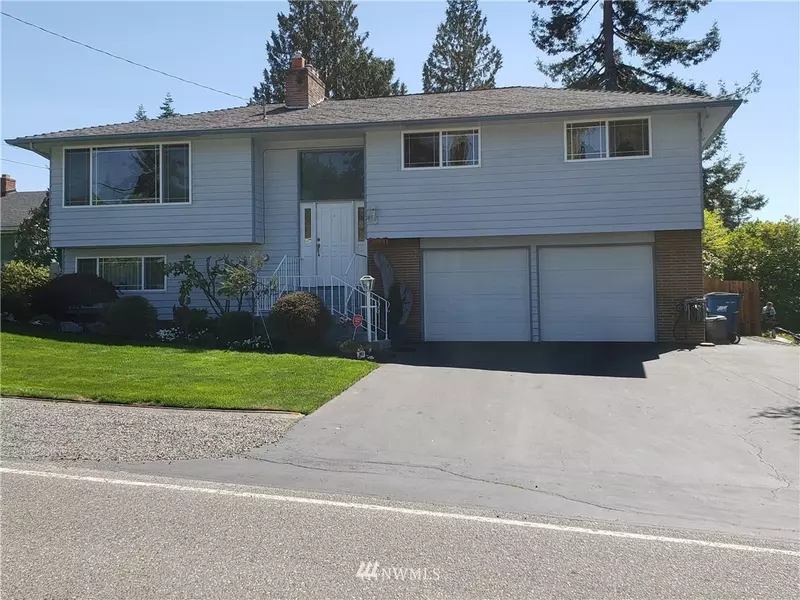 6924 189th PL SW, Lynnwood, WA 98036