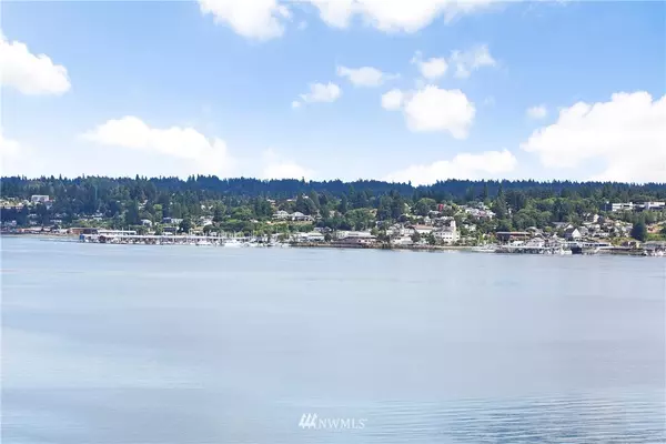 3653 McCall BLVD W, Bremerton, WA 98312