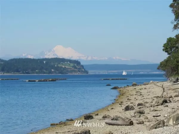 1731 Madrona WAY, Coupeville, WA 98239