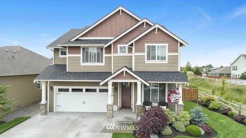 216 Cooper LN N, Enumclaw, WA 98022