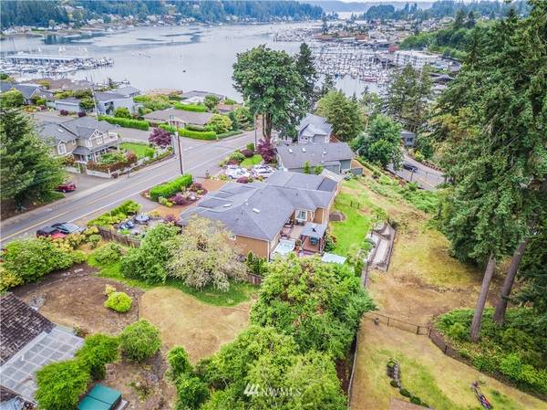 4050 Burnham DR, Gig Harbor, WA 98332