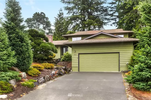 1806 138th PL SE, Bellevue, WA 98005