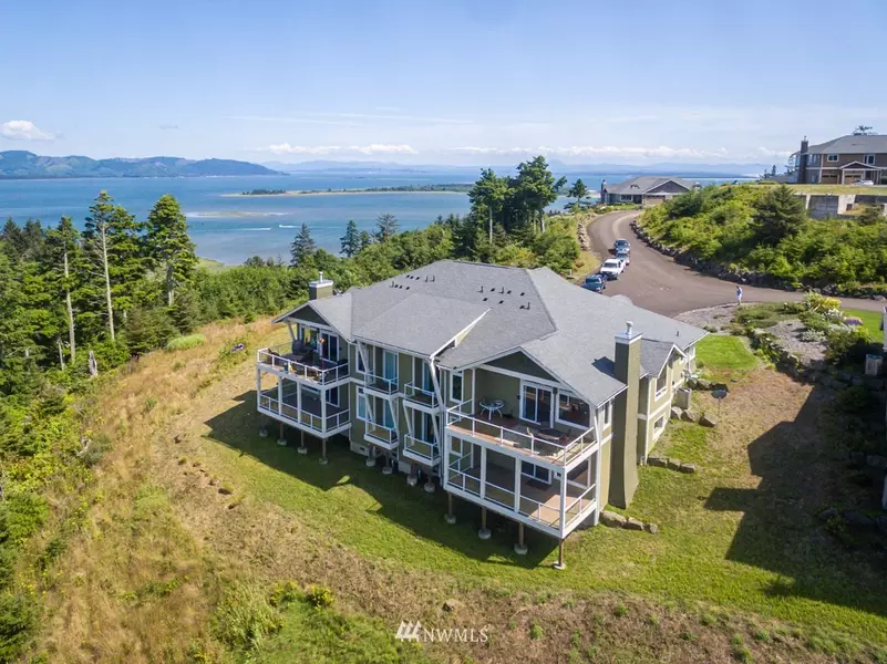 3242 Overlook LOOP, Ilwaco, WA 98624