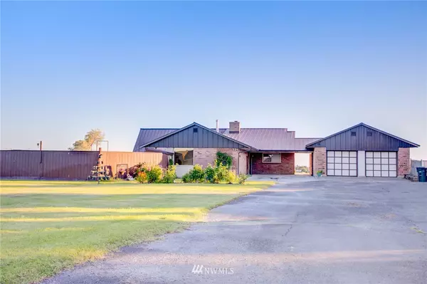 226 N Crestview DR, Moses Lake, WA 98837