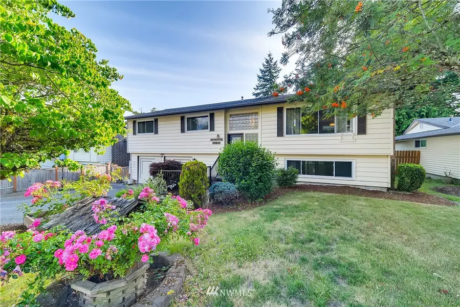 18915 129th PL SE, Renton, WA 98058